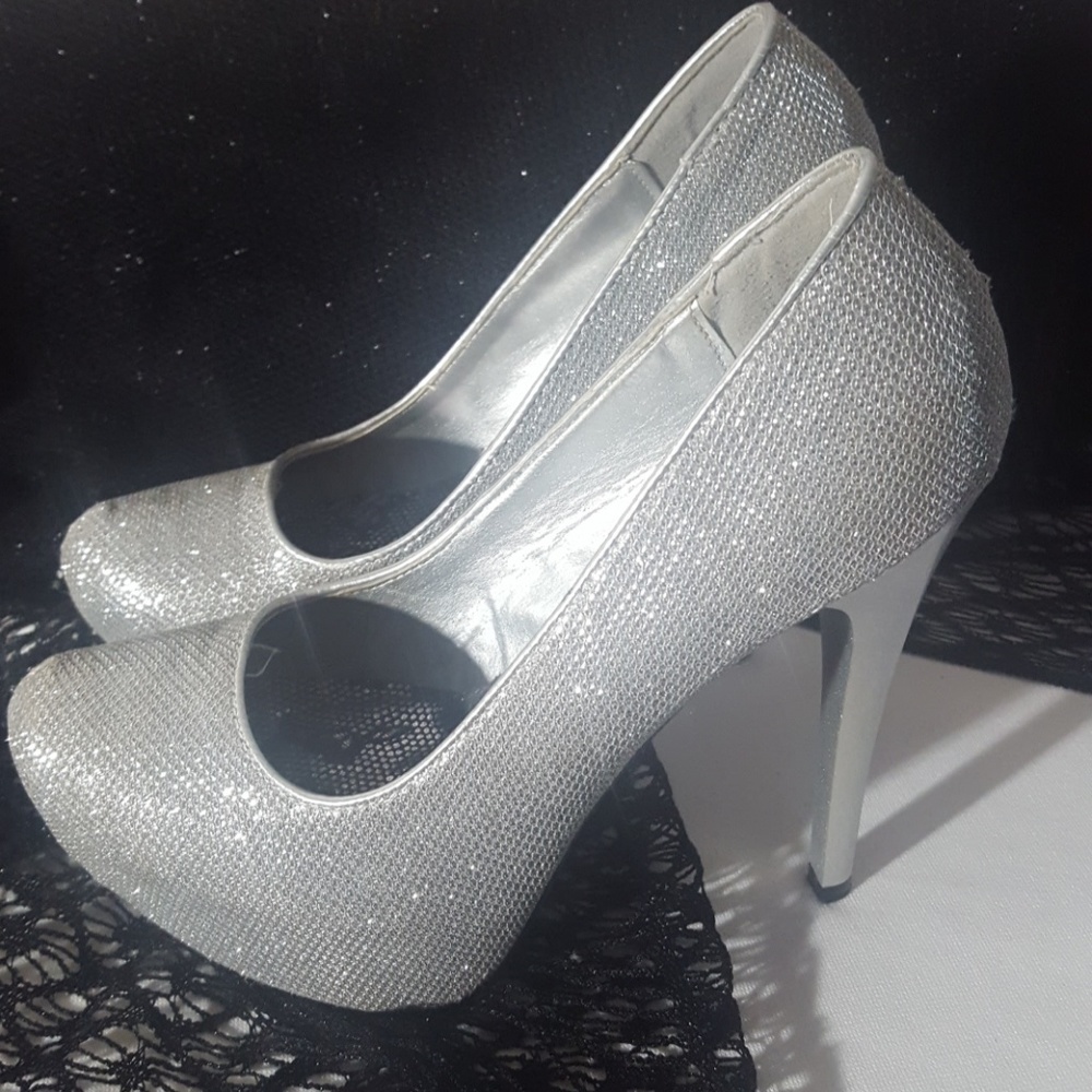 SHI silver 5" HEELS - Picture 1 of 6